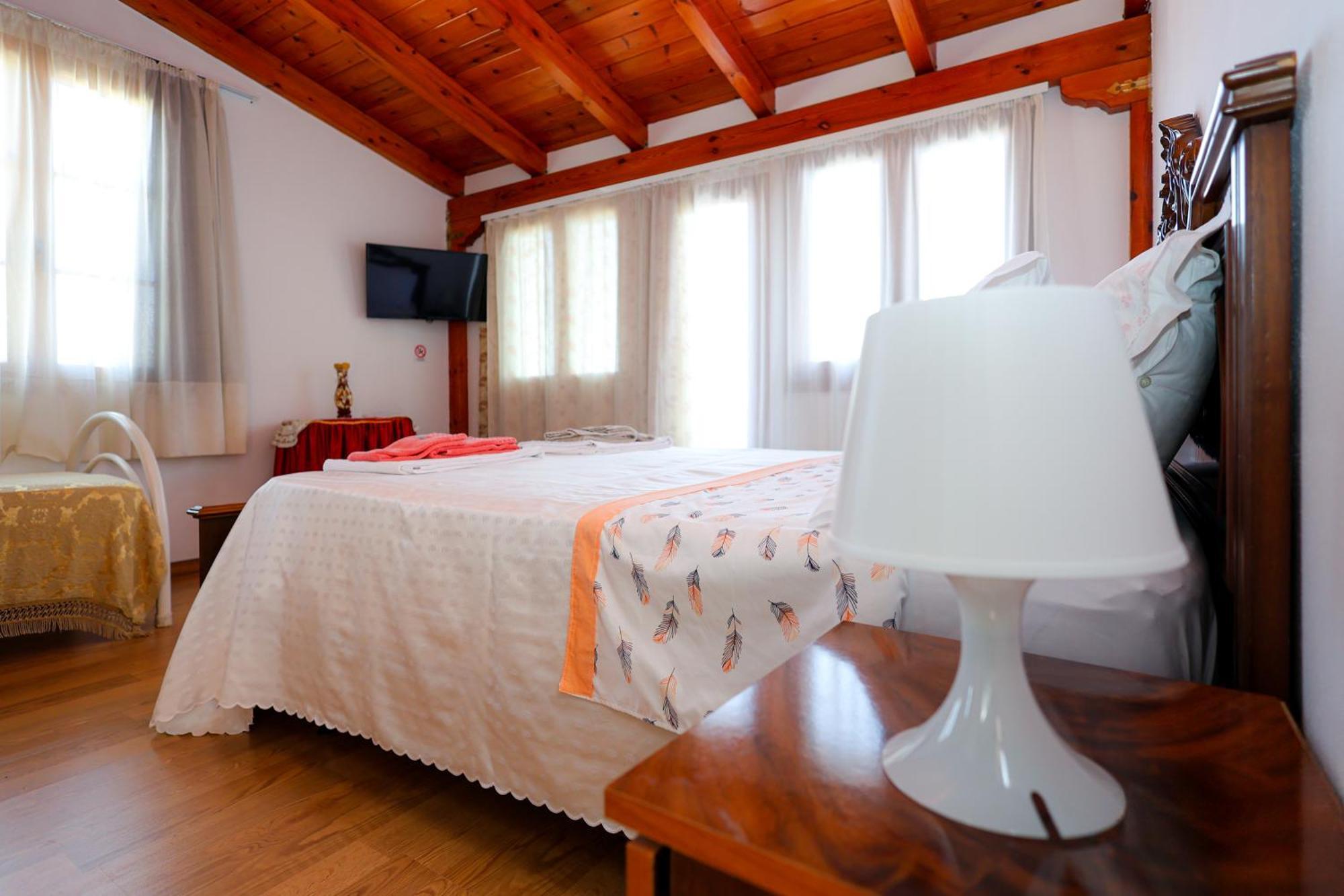 Bed and Breakfast Casa La Pieve à Berat Extérieur photo