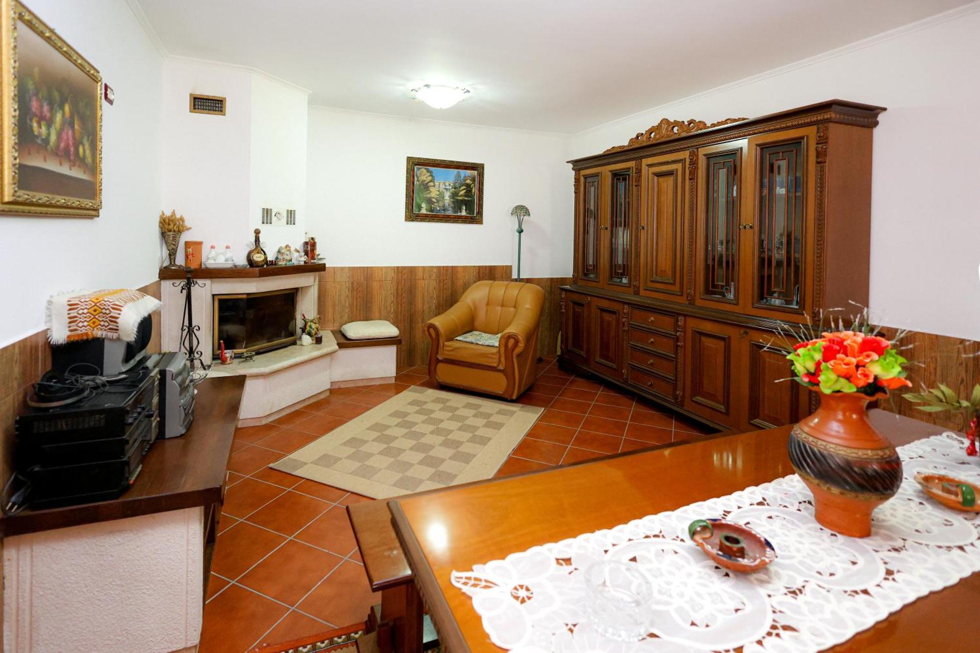 Bed and Breakfast Casa La Pieve à Berat Extérieur photo
