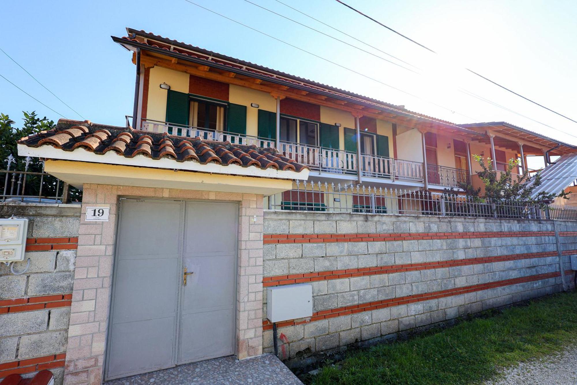 Bed and Breakfast Casa La Pieve à Berat Extérieur photo